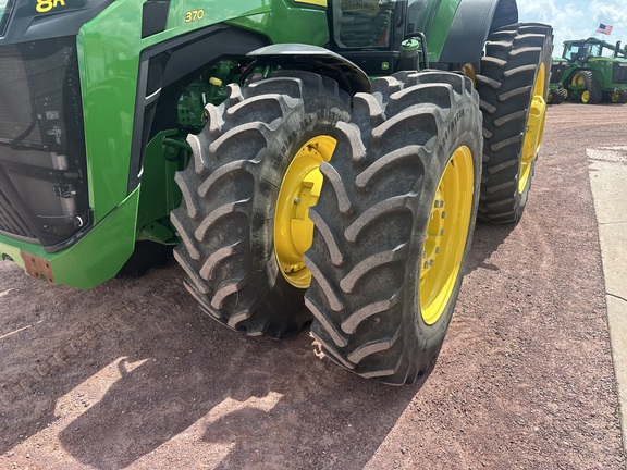 2024 John Deere 8R 370 Tractor