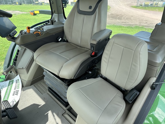 2024 John Deere 8R 370 Tractor