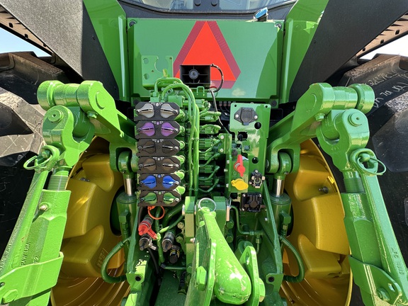 2024 John Deere 8R 370 Tractor