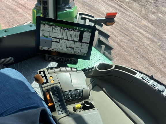 2024 John Deere 9R 640 Tractor 4WD