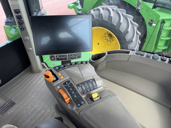 2024 John Deere 9RX 640 Tractor Rubber Track