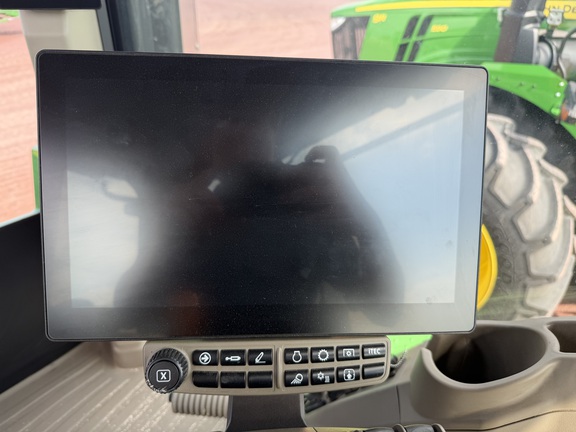 2024 John Deere 9RX 640 Tractor Rubber Track