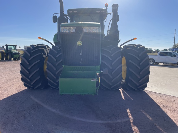 2015 John Deere 9520R Tractor 4WD