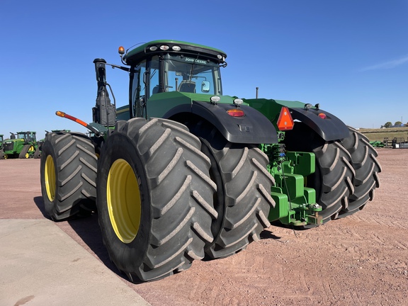 2015 John Deere 9520R Tractor 4WD