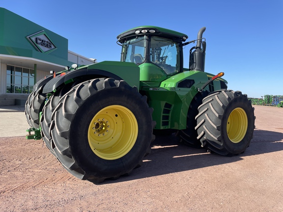 2015 John Deere 9520R Tractor 4WD