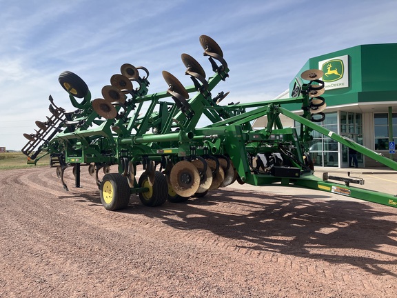 2020 John Deere 2730 Disk Ripper