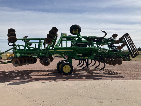 2020 John Deere 2730 Disk Ripper