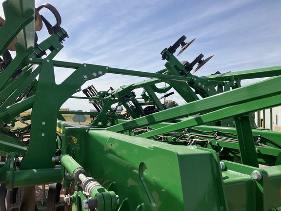 2020 John Deere 2730 Disk Ripper