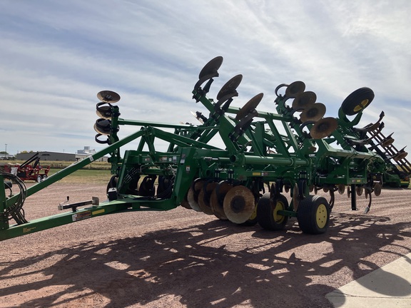 2020 John Deere 2730 Disk Ripper