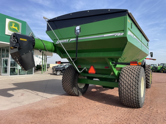 2015 Brent 782 Grain Cart