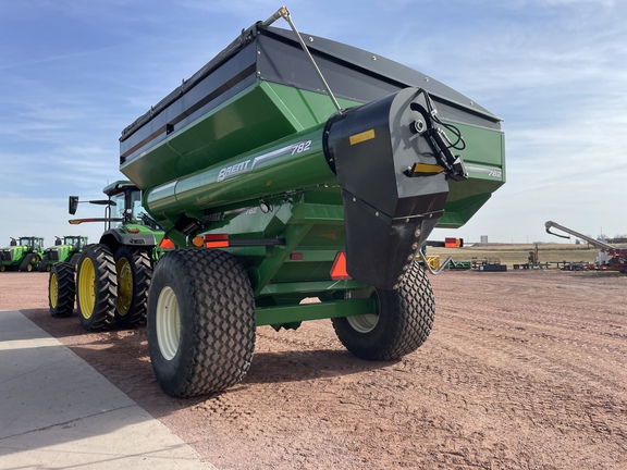 2015 Brent 782 Grain Cart