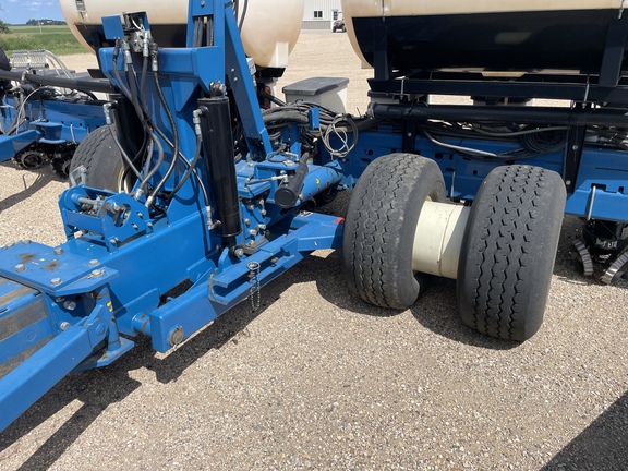 2009 Kinze 3700 Planter