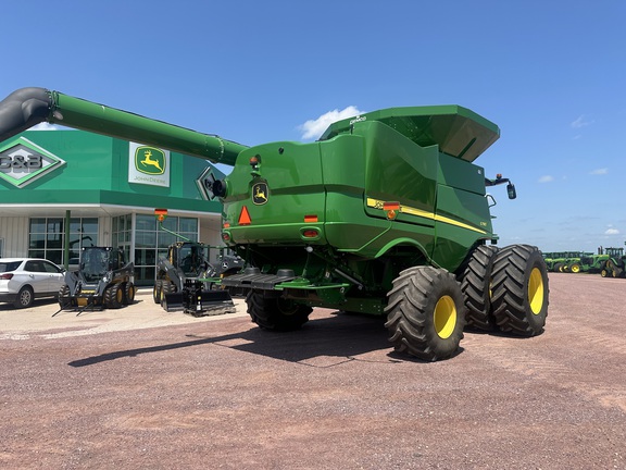 2020 John Deere S780 Combine