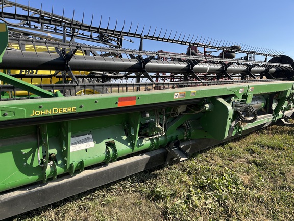 2014 John Deere 635FD Header Combine