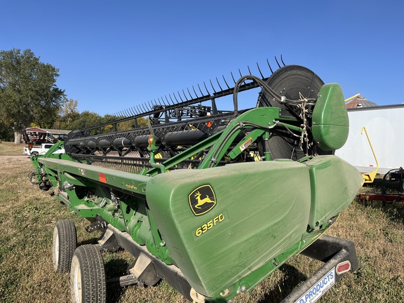 2014 John Deere 635FD Header Combine