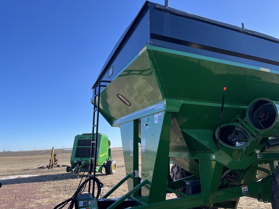 2014 Unverferth 1082 Grain Cart