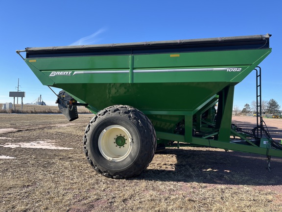 2014 Unverferth 1082 Grain Cart