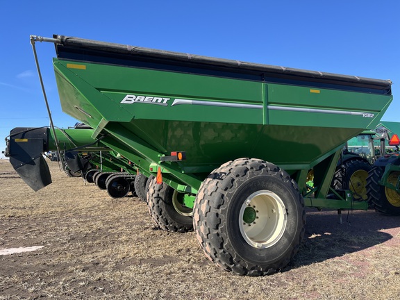 2014 Unverferth 1082 Grain Cart