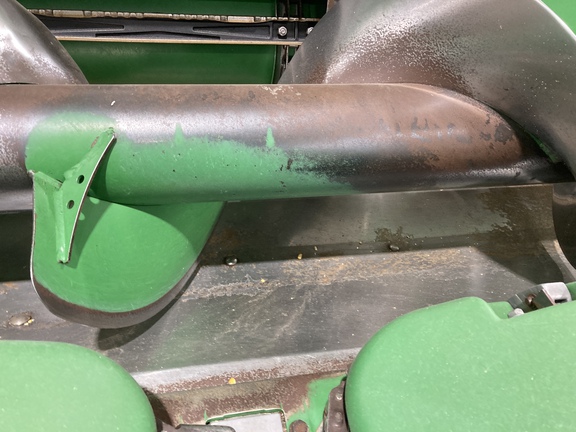 2010 John Deere 608C StalkMaster Header Corn Head