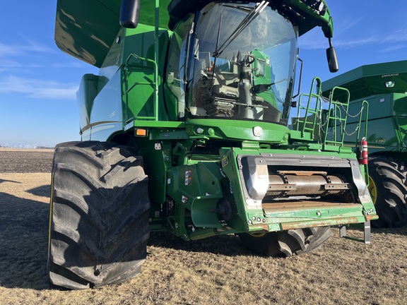 2022 John Deere S780 Combine