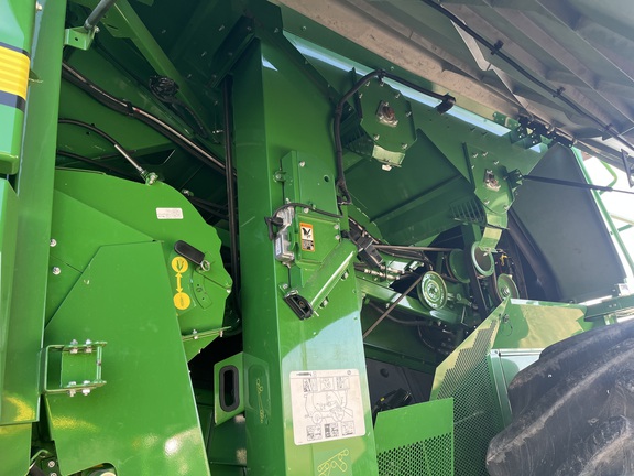 2022 John Deere S780 Combine