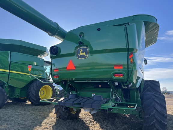 2022 John Deere S780 Combine