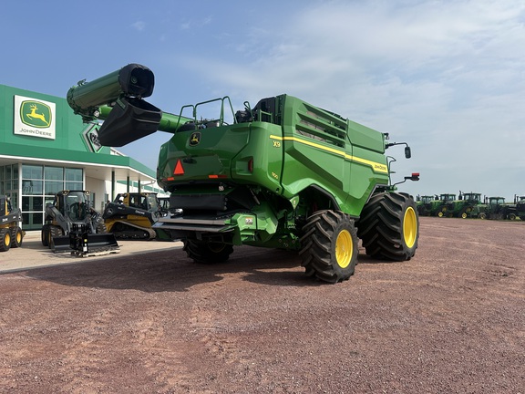2024 John Deere X9 1100 Combine