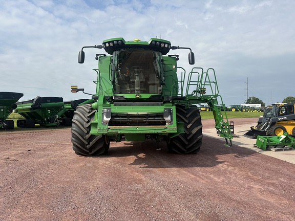 2024 John Deere X9 1100 Combine