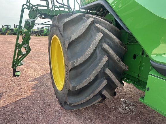 2024 John Deere X9 1100 Combine