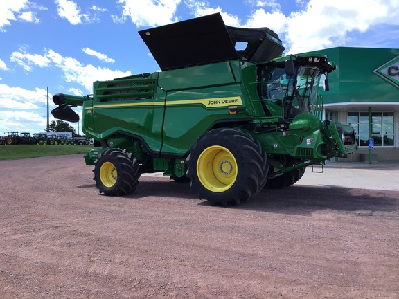 2024 John Deere X9 1100 Combine