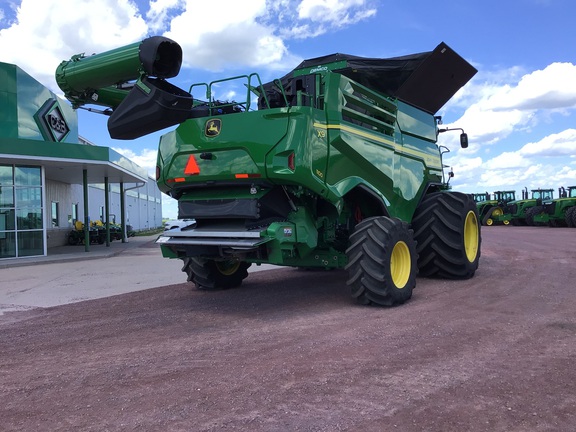 2024 John Deere X9 1100 Combine