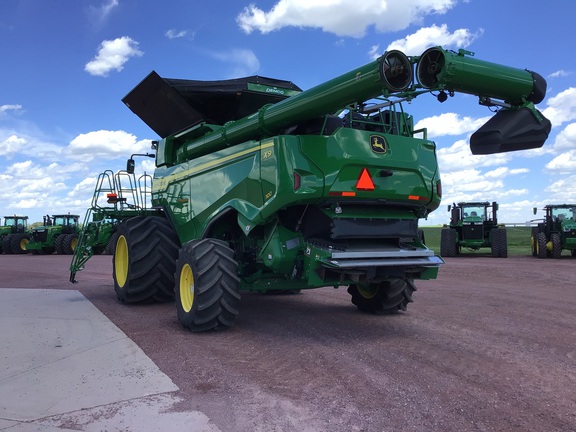 2024 John Deere X9 1100 Combine