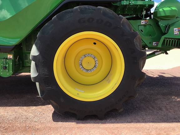 2024 John Deere X9 1100 Combine
