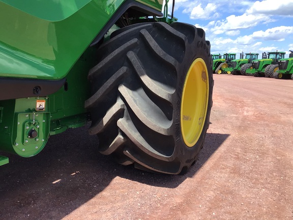 2024 John Deere X9 1100 Combine
