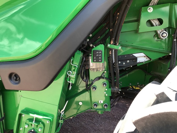 2024 John Deere X9 1100 Combine