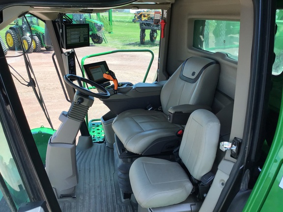 2024 John Deere X9 1100 Combine