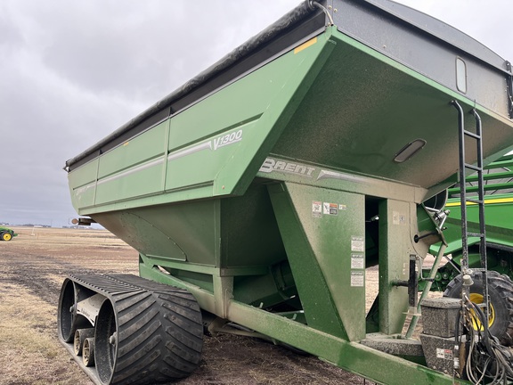 2020 Brent V1300 Grain Cart