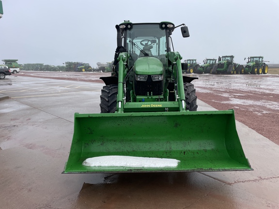 2022 John Deere 5125R Tractor