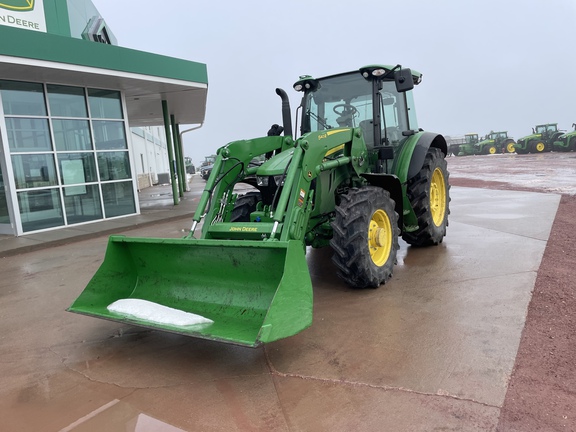 2022 John Deere 5125R Tractor