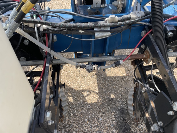 2009 Kinze 3700 Planter