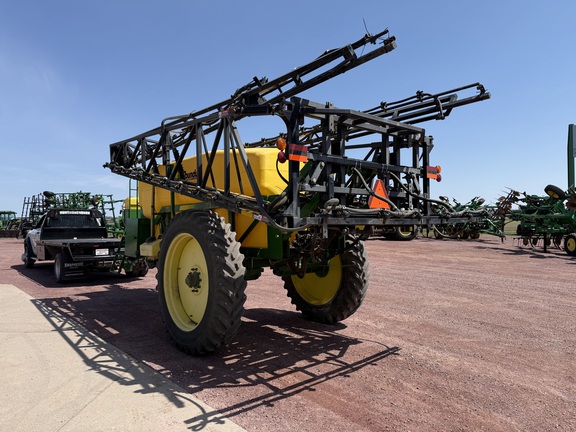 2004 Redball 680 Sprayer