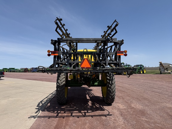 2004 Redball 680 Sprayer