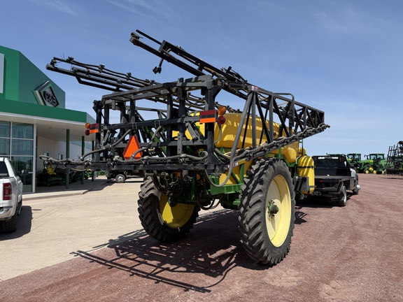 2004 Redball 680 Sprayer