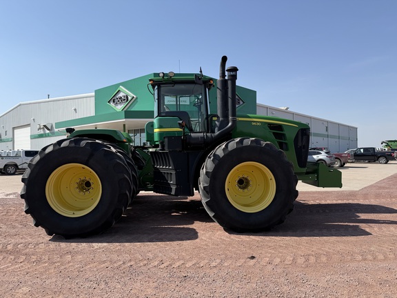 2011 John Deere 9630 Tractor 4WD
