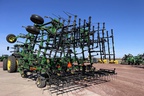 2009 John Deere 2210 Field Cultivator