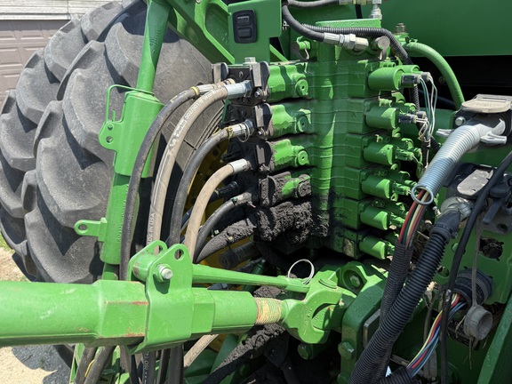 2004 John Deere 1790 Planter