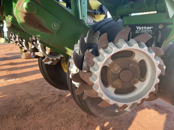 2004 John Deere 1790 Planter