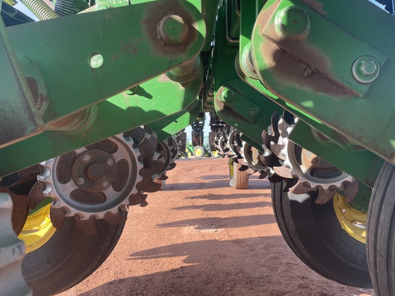 2004 John Deere 1790 Planter
