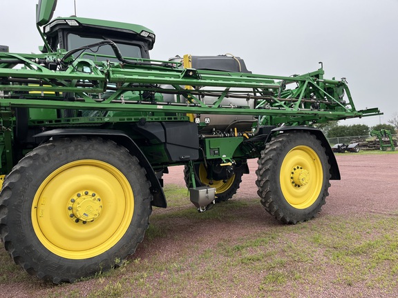 2022 John Deere 612R Sprayer/High Clearance