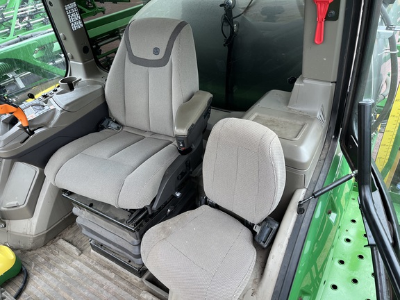 2022 John Deere 612R Sprayer/High Clearance